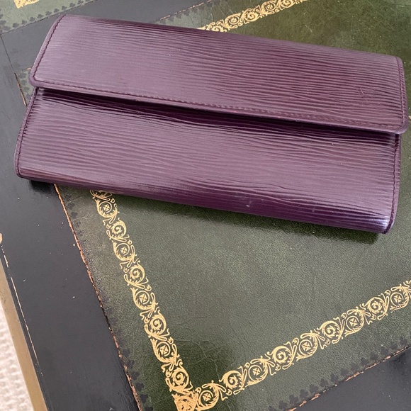 Louis Vuitton Epi Leather Wallet - Purple